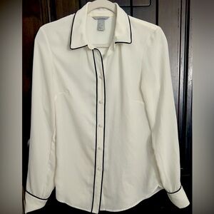 H&M Classy, silky off-white blouse